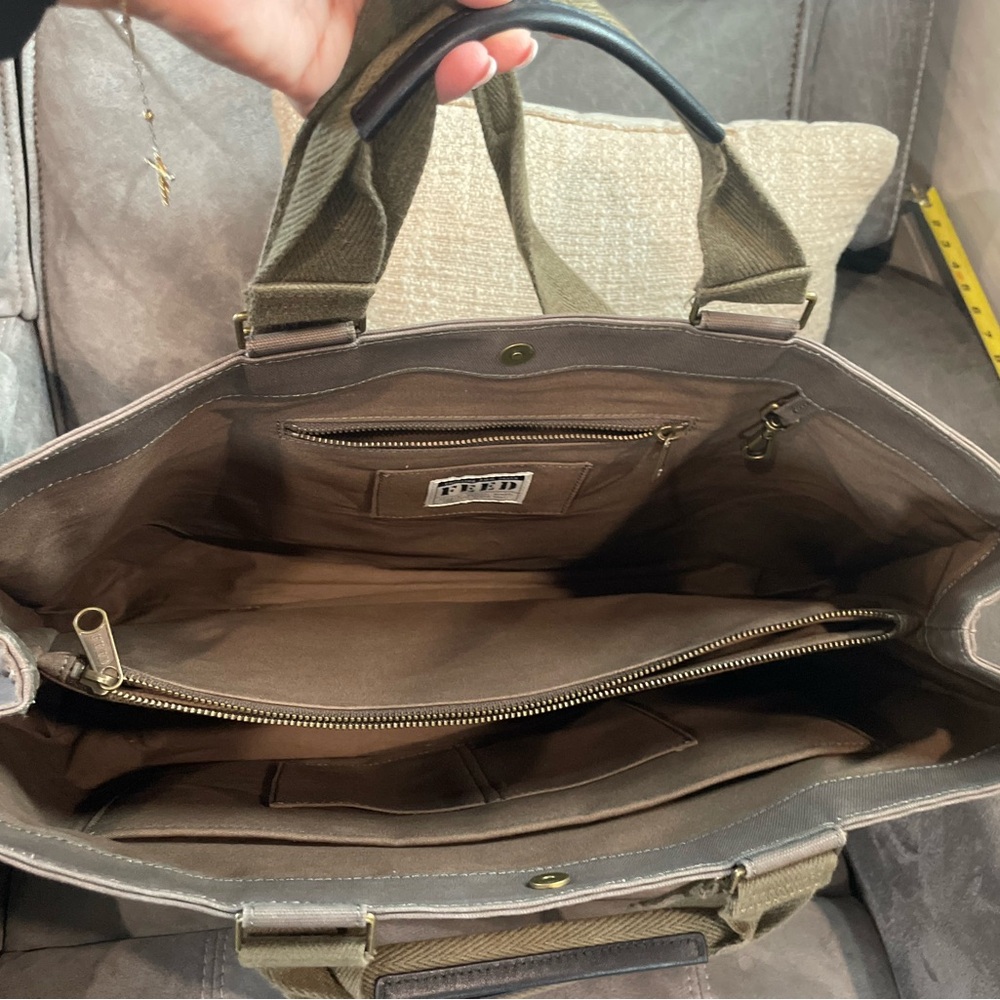 FEED Oversized Work Bag Largest Work Collection bag with 7 compartments. - Picture 11 of 16